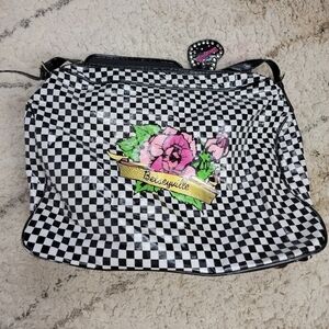 Betseyville large checkered travel bag